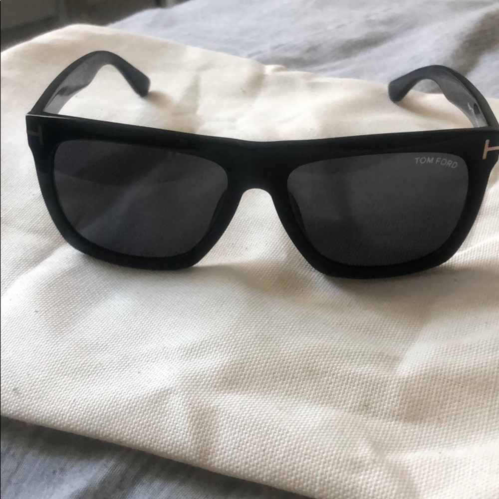 Black Tom Ford sunglasses